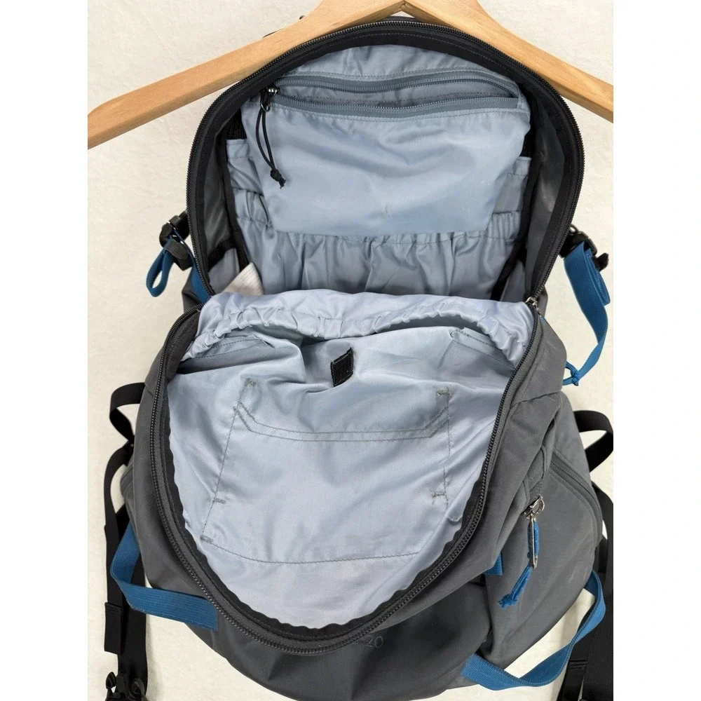 Arc'teryx Backpack Quintic 20L Hiking Outdoors Ski Pockets Straps Gray